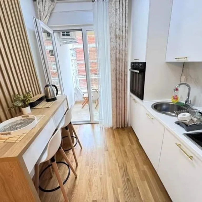 Kuhinja sa trpezarijom