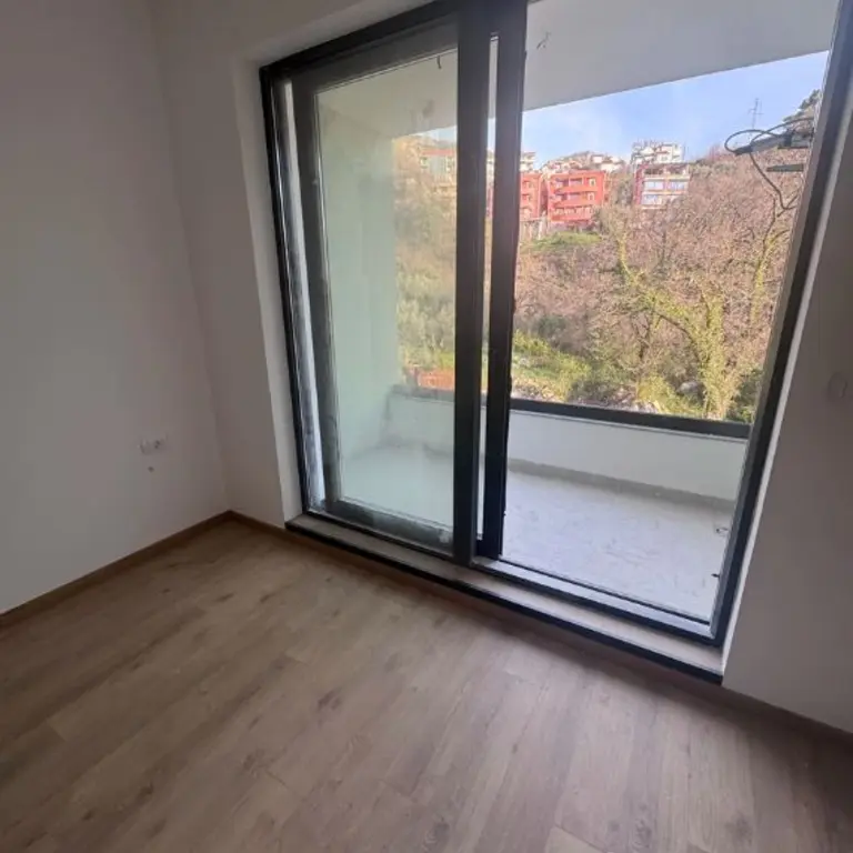Dio dnevnog boravka sa izlazom na terasu