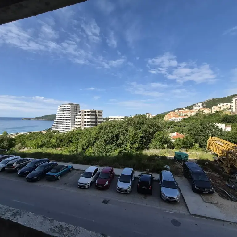 Stan posjeduje pogled na more