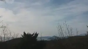 Plac posjeduje pogled na more