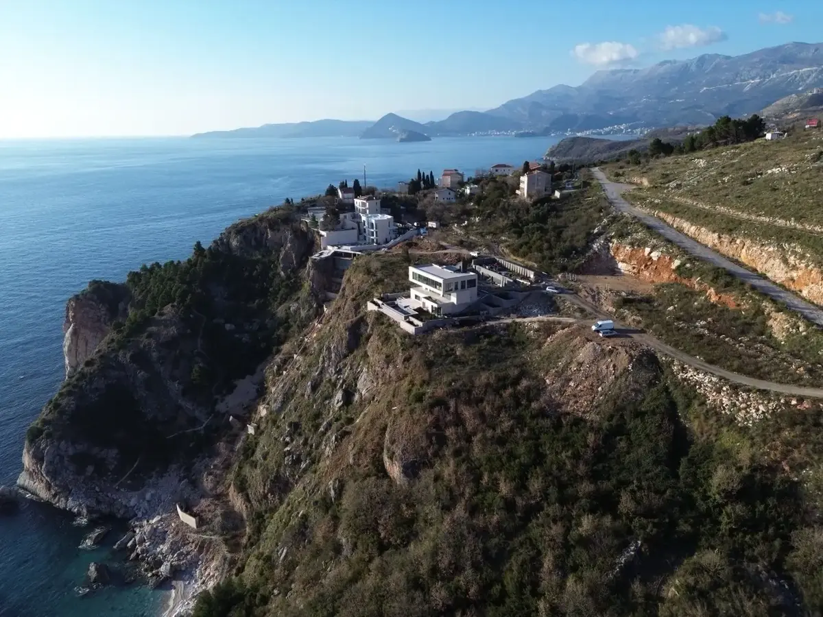 Zauzima povrsinu od 1492m2