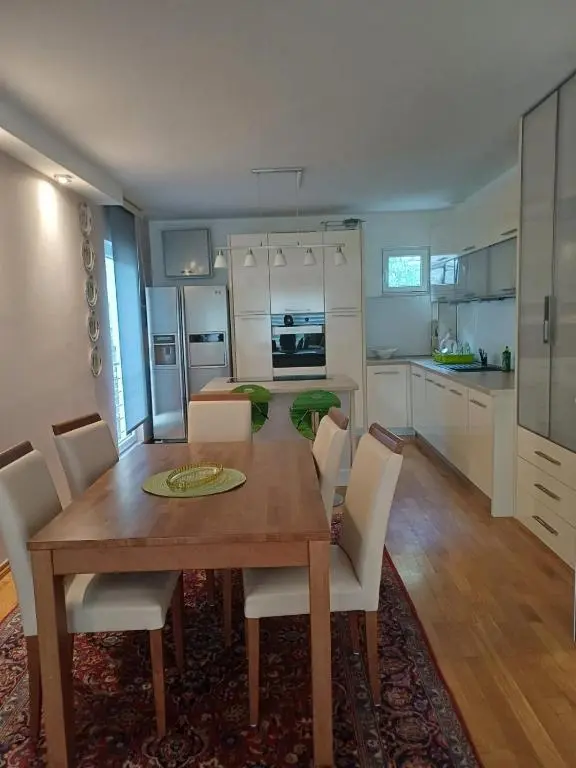 Trpezarija Trpezarija