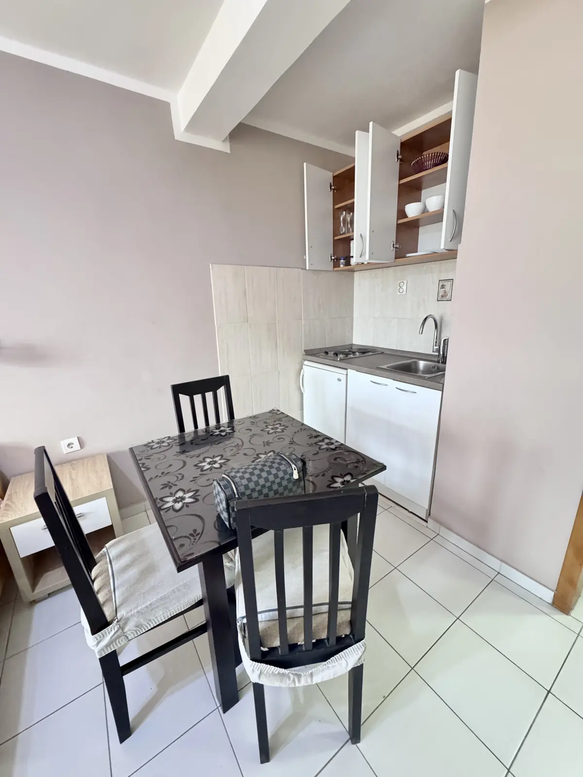 Kuhinja sa trpezarijom