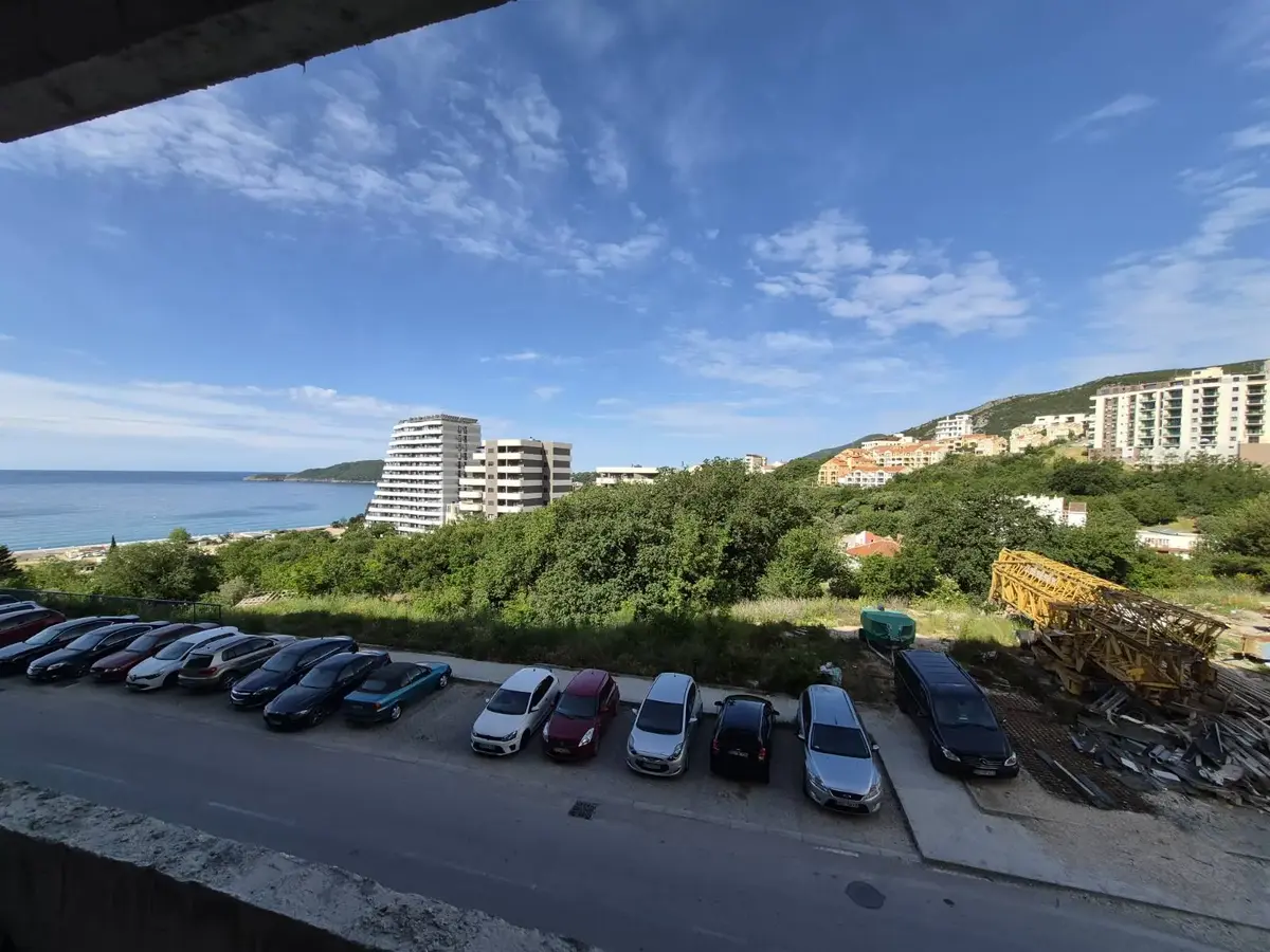 Stan posjeduje pogled na more
