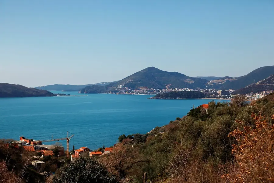 Zauzima povrsinu od 1200m2